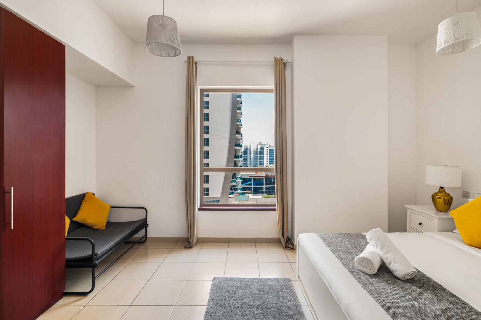 Beautiful 2br & 4br On Jbr Beach, Walking Distance To Bluewaters Island - By Sunkissed Homes Appartement