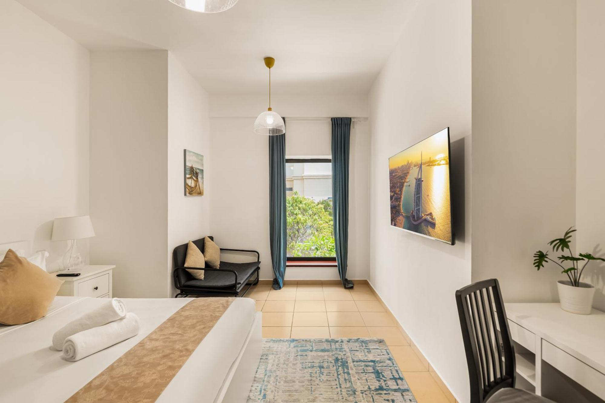 Beautiful 2br & 4br On Jbr Beach, Walking Distance To Bluewaters Island - By Sunkissed Homes Appartement
