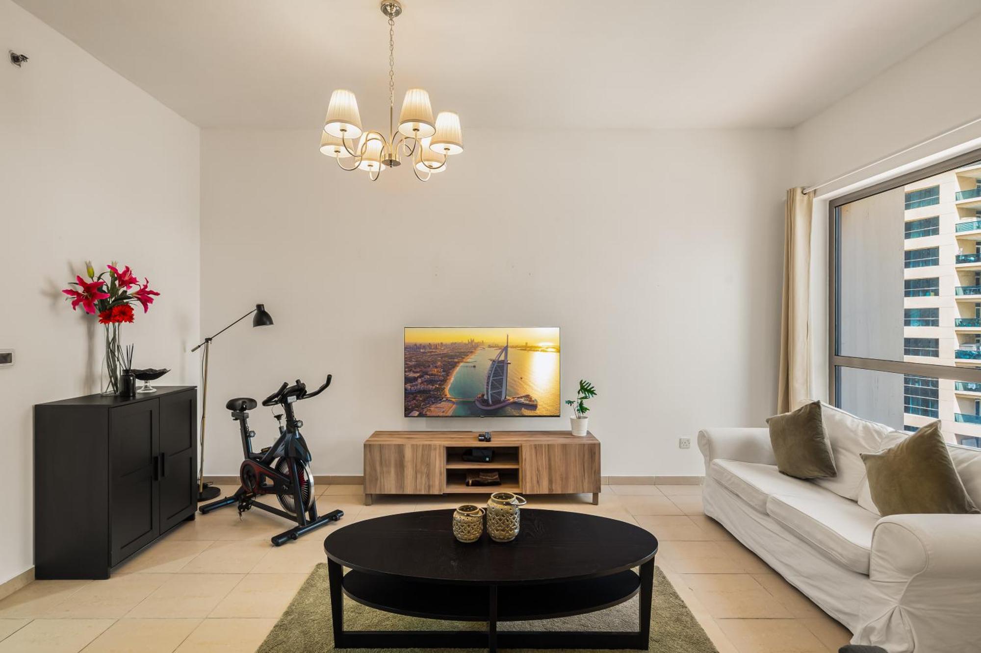 Beautiful 2br & 4br On Jbr Beach, Walking Distance To Bluewaters Island - By Sunkissed Homes Appartement *